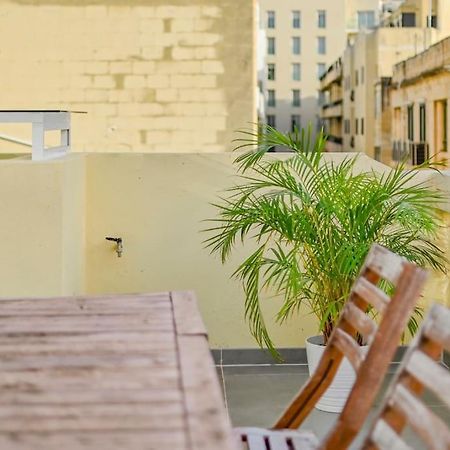 Sliema Unique 4 Bedroom Townhouse Off The Beach Buitenkant foto