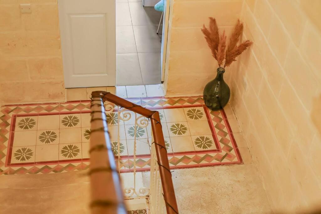 Sliema Unique 4 Bedroom Townhouse Off The Beach Buitenkant foto